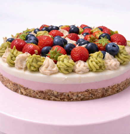 Torturi Pentru Copii - Tort de Fructe cu Căpșuni și Crema de Lămâie