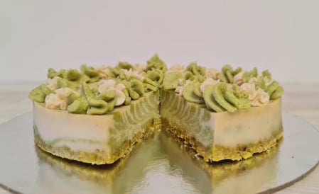 Tort Zebra cu Fistic și Ciocolată Albă - KETO [1]