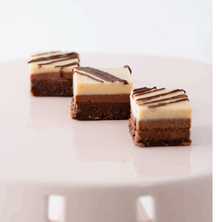 Signature BOX (prajituri) - Trio de Ciocolată