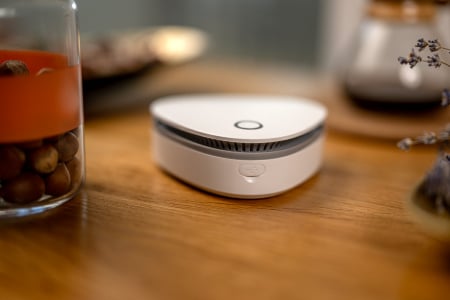 Purificator portabil Real Life cu ozon si UV (UVC), sterilizator, dezinfectant, antibacterian, dezodorizant, baterie, USB, LED, alb [6]