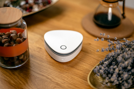 Purificator portabil Real Life cu ozon si UV (UVC), sterilizator, dezinfectant, antibacterian, dezodorizant, baterie, USB, LED, alb [4]