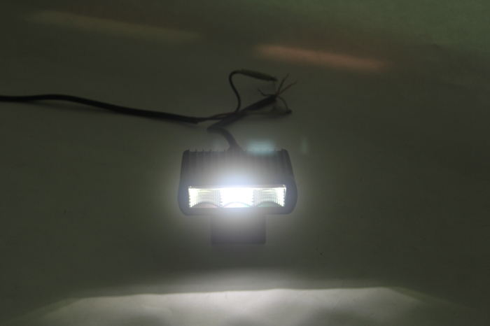 Proiector Multifunctional LED stop pozitie / semnalizare / marsarier / lumina avarie cu 4 functii IP65/67K - 12–24V [14]