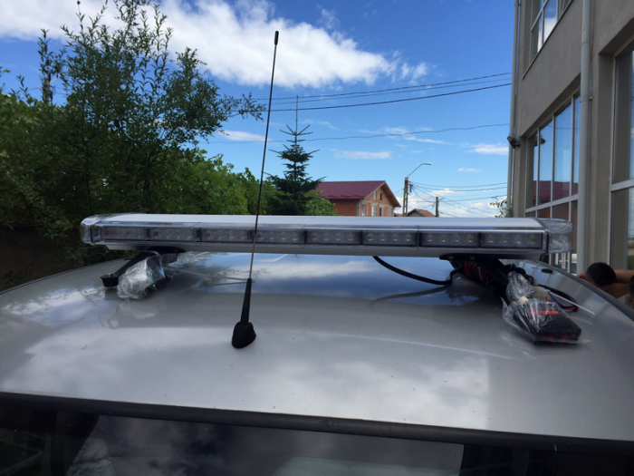 Bara Rampa girofare cu LED-uri 12v/24v lumina albastra COD: ART24 [1]