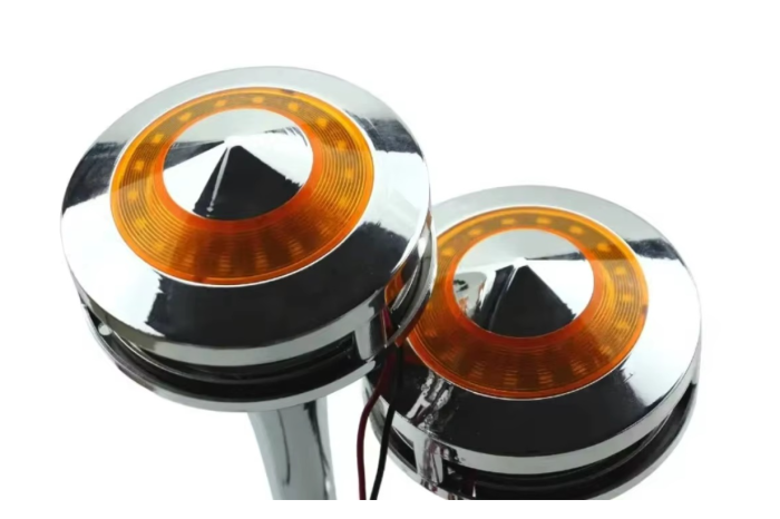 Claxon dublu tip goarne cu lumina LED galbena, 300 dB – 12V / 24V [4]