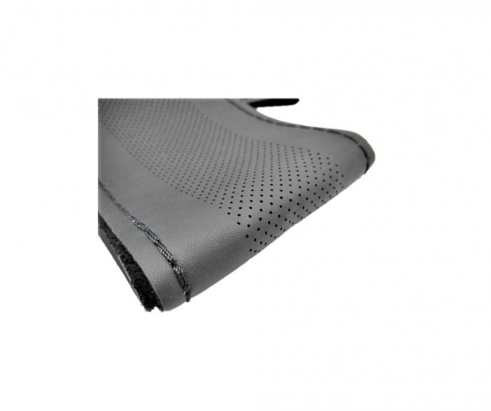 Husa volan cu ac si ata imitatie piele cu gaurele , marime M, culoare Negru Cod: WK-1001 [3]