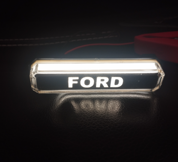 Lampa gabarit cu LOGO NEON ALB FORD 12-24V [3]