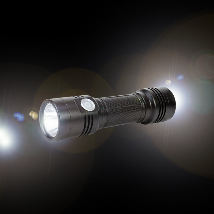 Lanterna dubla PNI Adventure F200 din aluminiu cu LED, acumulator 4000mAh si port micro USB, 3 LED-uri cu deschidere mare si unul cu focus, ambele au 3 niveluri de putere [9]