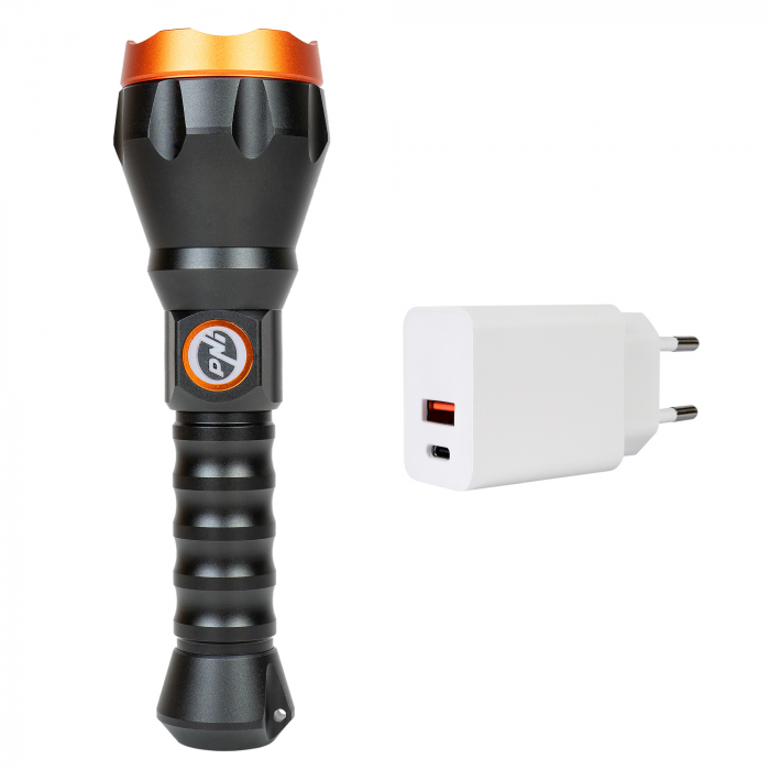 Lanterna PNI Adventure F550 Crystal LED, 10W, din aluminiu, 2500lm, pana la 700m, 4000mAh, IPX6, cu alimentator PNI CHG300 inclus [1]
