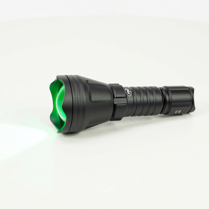 Lanterna PNI Adventure FBG158 cu LED, lumina verde, distanta 650 m, functie zoom si dimming, acumulator 18650 3000mAh si incarcator inclus, IP68, negru [6]