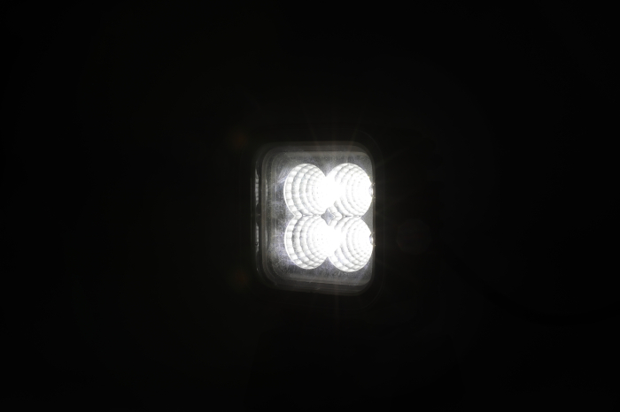 Proiector LED Halogen 30W - Alb, Lumina difuza cu lumina DRL galbena si rosie 12-24V [16]