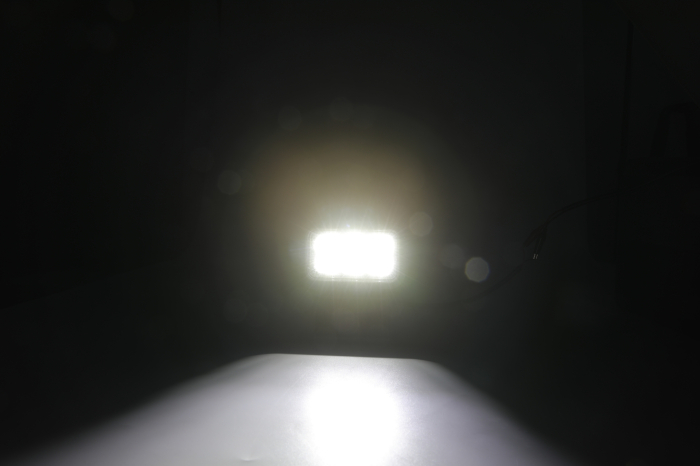 Proiector LED Halogen 42W - Alb, Lumina difuza cu lumina DRL galbena si rosie 12-24V [12]