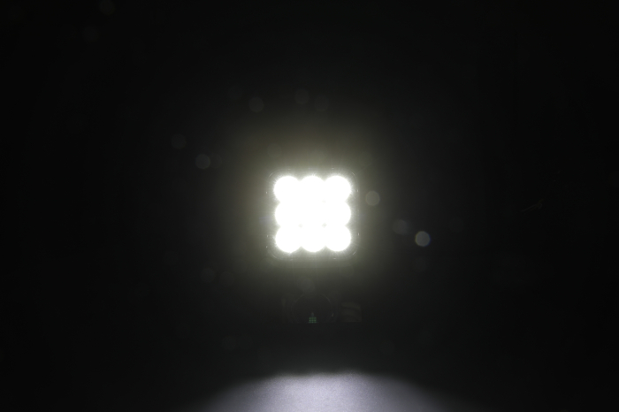 Proiector LED Halogen 60W - Alb, Lumina difuza cu lumina DRL galbena si rosie 12-24V [12]