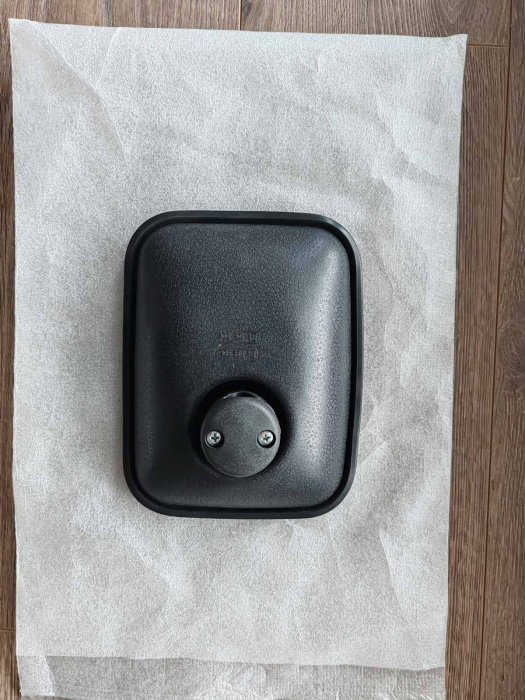 Oglinda universala exterioara laterala cu unghi larg  213 mm x 168 mm pentru camion, motostivuitor, utilaje de constructii si agricole, excavatoare, rulote si altele. [5]