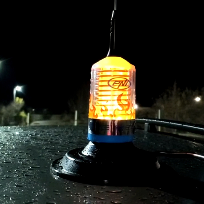 Pachet Antena CB PNI TRUCKER 9000 PL cu LED, lungime 140 cm, 26-28MHz, 1000W cu sticky Pad Blue inclus [6]