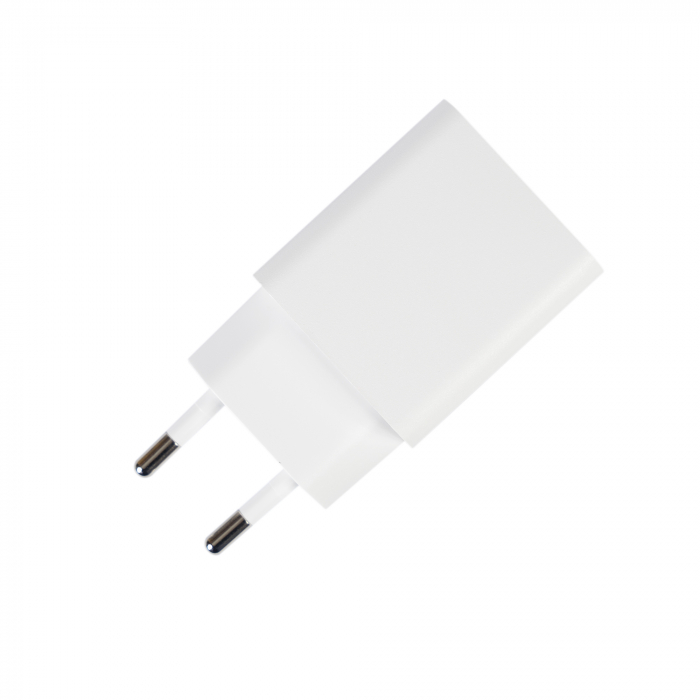 Pachet lanterna PNI Adventure F10 din aluminiu cu LED 6W, 500lm pana la 200m focus, cu acumulator si alimentator PNI CHG300 cu port USB C, QC3.0, PD3.0, PPS si port USB-A, 30W [10]