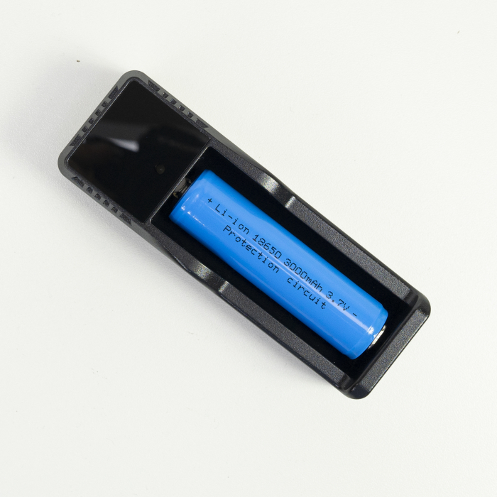 Pachet Lanterna PNI Adventure F300 cu LED in 3 culori, alb, rosu, verde, max. 10W, IPX6 + Sticky Pad Drapel [9]