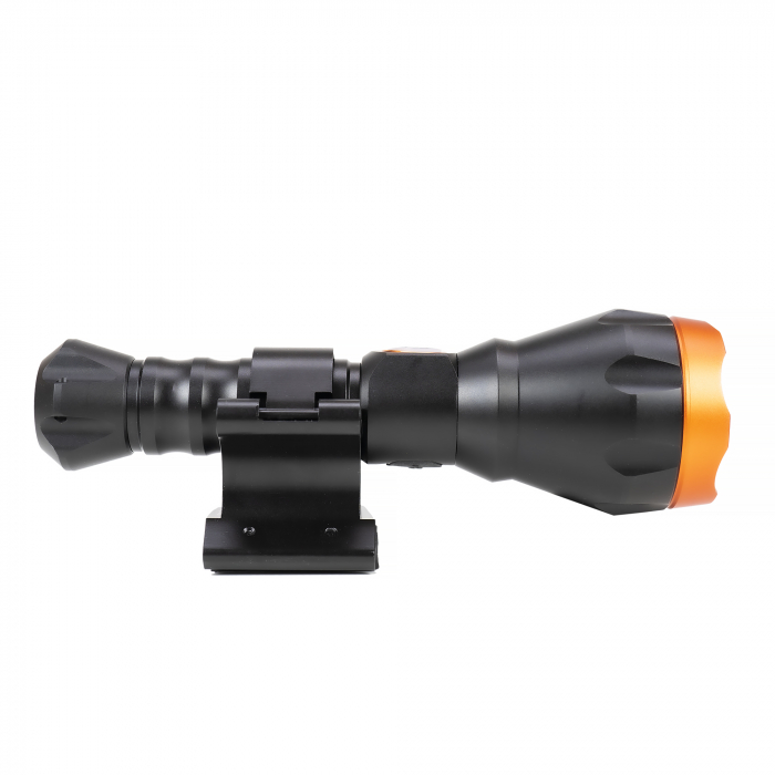 Pachet lanterna PNI Adventure F550 Crystal LED, 10W si suport de montaj magnetic PNI FLM33 [1]