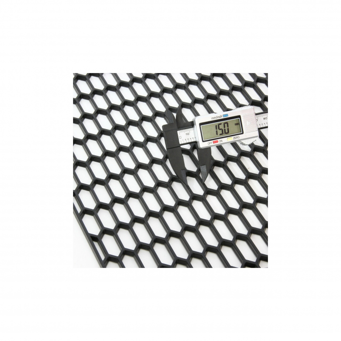 Plasa tuning plastic cu orificii mari 120cmx40cm Cod:001 [3]