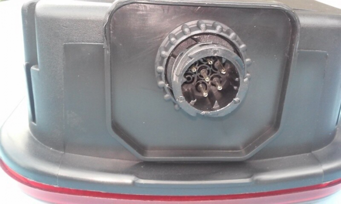 Set lampi stop auto cu priză cu 6 pini și becuri Lumini spate 12V -24V Daf, Scania, Volvo, Mercedes, Man [5]