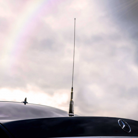 Antena CB PNI LED 2000 cu filet SO-239, lungime 90 cm, 26-28 MHz, 500 Watt, ilumineaza in timpul emisiei [9]