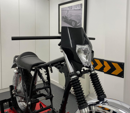 Carena si far fata pentru motociclete, negru, cu faza scurta si lunga – Model universal pentru ENDURO / Trail / Streetfighter [11]