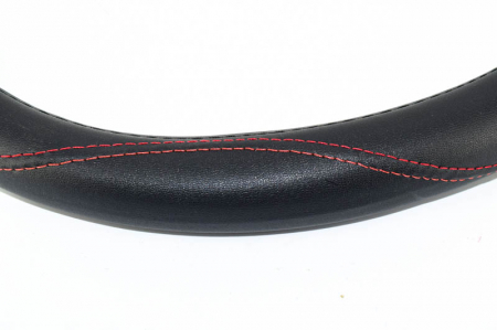 Husa volan FX62 din imitatie de piele marime: M culoare: negru cusatura rosie [1]