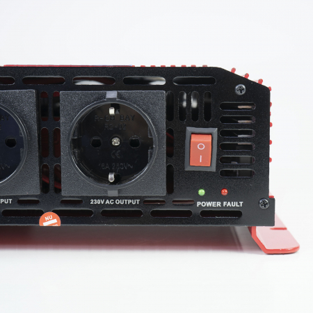 Invertor de tensiune PNI L3000W alimentare 12V iesire 230V [6]