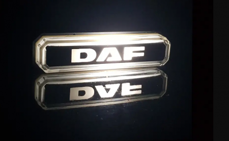 Lampa gabarit cu LOGO NEON ALB DAF 12-24 V [1]