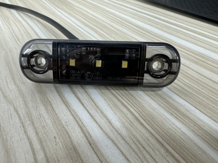Lampa gabarit laterala LED alb fumuriu rezistent la apă IP67, 12V/24V Cablu 30 cm - E9 10R-06, ECE R10, ECE R148 [8]