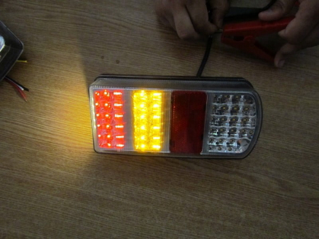 Lampa stop camion DF TRL006 LED 12V [1]