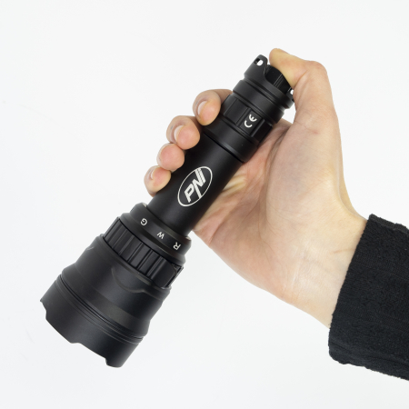Lanterna PNI Adventure F300 cu 3 culori lumina alb, rosu, verde, distanta 650m si 620lm [4]