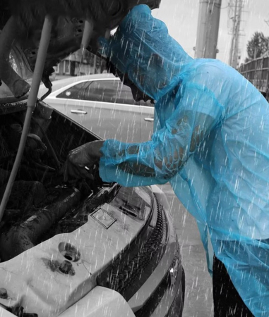 Set multifuncțional de urgență cu lumină de avertizare tip geantă-gumă - 11 piese [8]