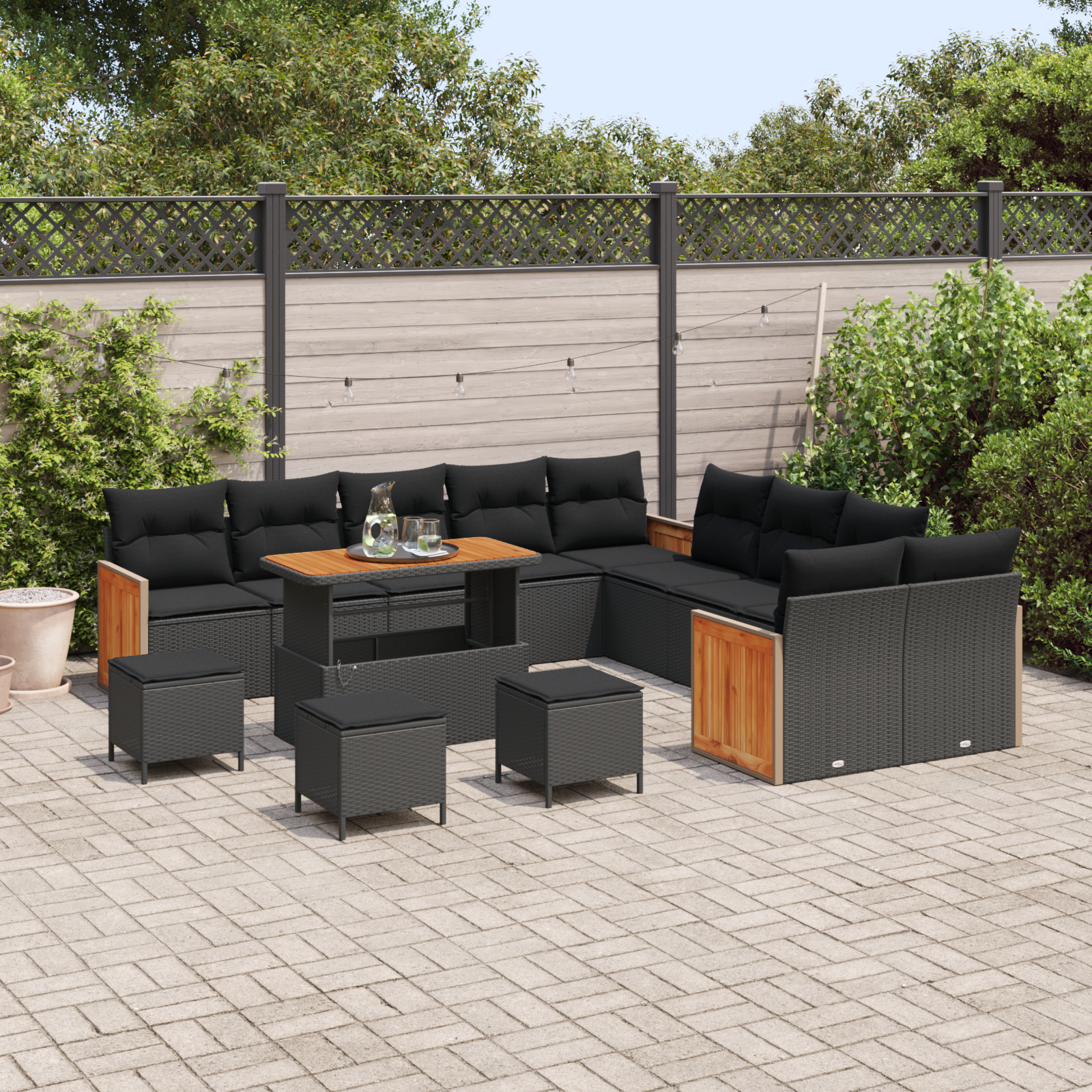 Set de sofa de grădină  14 piese cu perne negre din ratan polițat și acacia, Sofa de grădină  2 locuri cu perne negre din ratan polițat, Set de dining de grădină  4 piese cu perne negre din ratan poli [2]