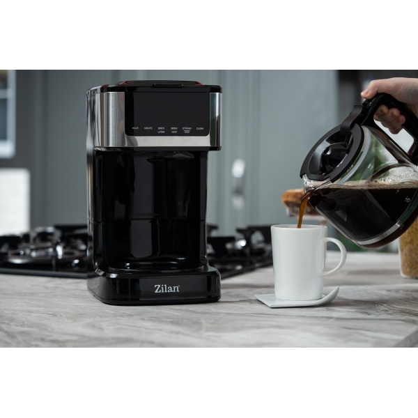 Cafetiera digitala, functie de preparare la o ora uterioara, auto curatare [7]