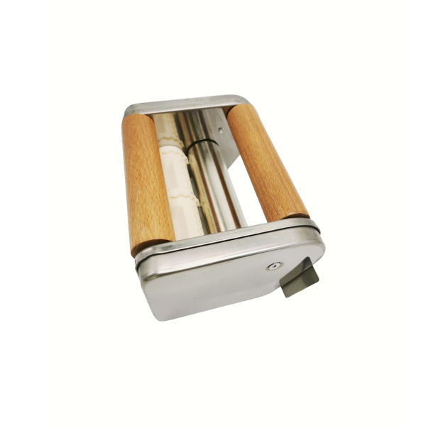 Accesoriu de facut ravioli pentru aparat de facut paste, doua role din lemn [7]