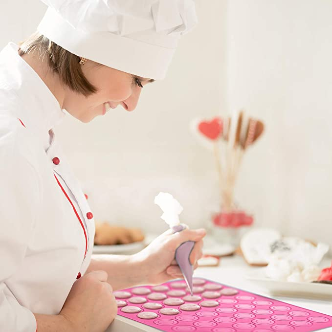 Set de 2 covorase de copt din silicon antiaderente cu racletă pentru aluat [5]