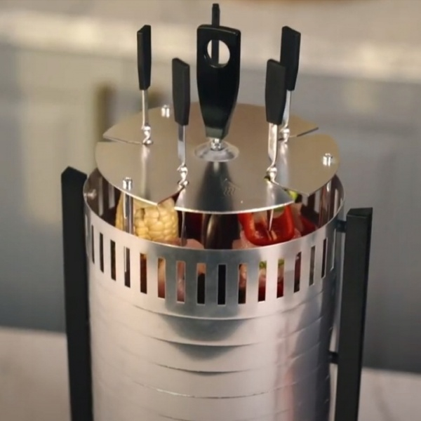 Gratar vertical argintiu, putere 900W, rotatie automata, 5 bete pentru frigarui [6]