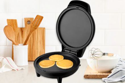 Aparat Electric pentru Pizza 1000W cu Suprafete Antiaderente si Termostat Reglabil [2]