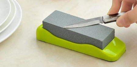 Piatra de ascutit cutite cu suport 15 x 5 foarte stabila cu suport detasabil, culoare verde [1]