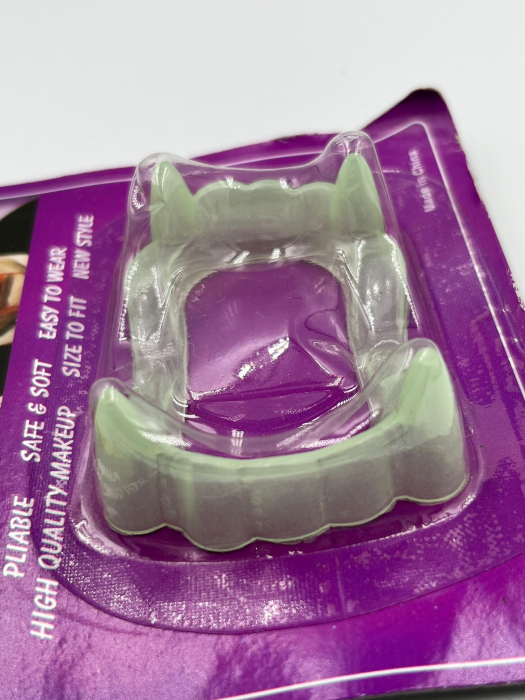 Dinți de plastic pentru costum Halloween [2]