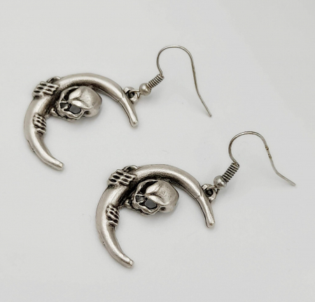 Bijuterii din zamac - Cercei Zamac Argintat Luna si Craniu