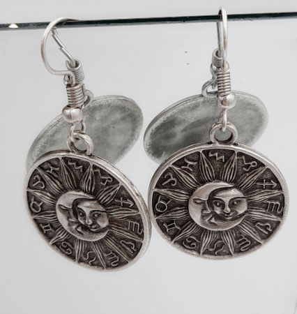 Cercei Zamac Argintat Soare, Luna si Zodiac [1]