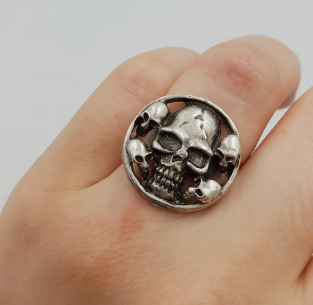 Inel Reglabil Zamac Argintat Cranii [2]