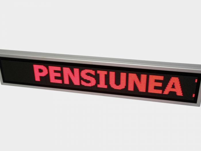Reclama luminoasa LED pentru PENSIUNE, dimensiuni 1370mm x 250mm, P5 FULL COLOR [12]