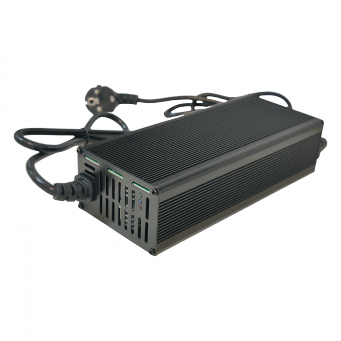 Incarcator 12.6V 20A Pentru baterie Li-Ion de 12V- Incarcare Rapida Si Eficienta [4]