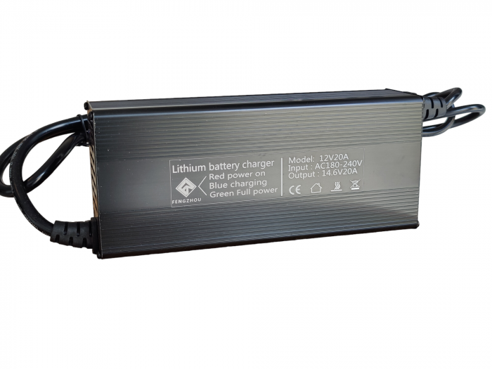 Incarcator LiFePO4 14.6V 20A - Incarcare Rapida si Eficienta pentru Baterii LFP [2]
