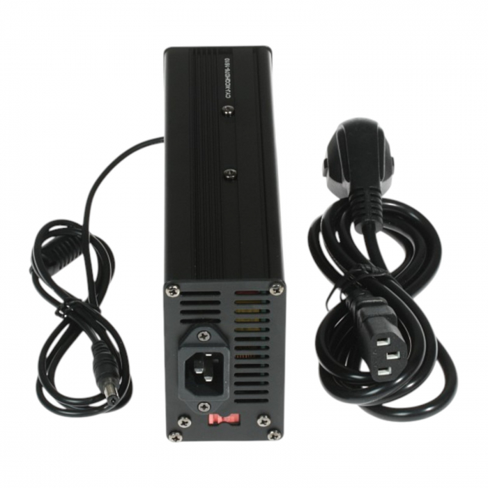 Incarcator 42V/ 5A pentru Baterii Li-Ion de 36V, Performanta si Siguranta [2]