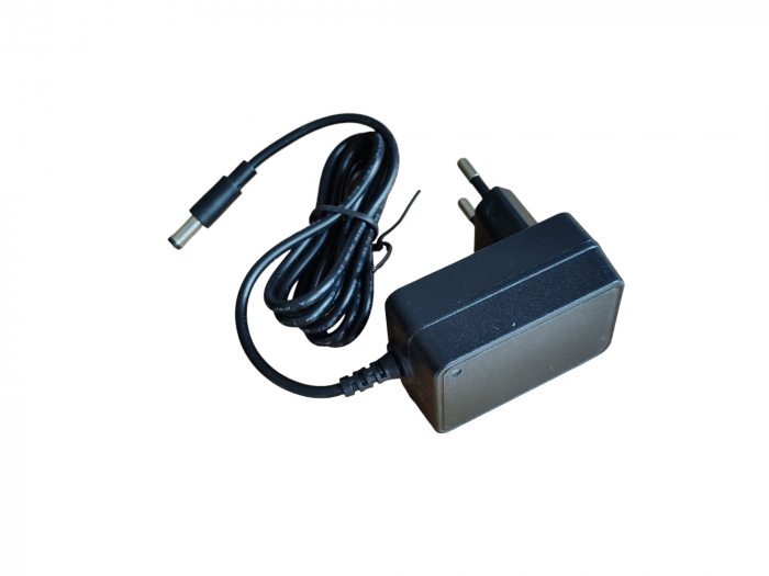Incarcator 8.4V/ 2A pentru baterie Li-Ion [3]