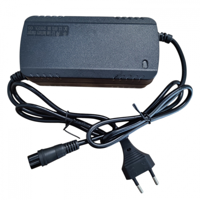 Incarcator12.6V 3A pentru Baterii Li-Ion [1]