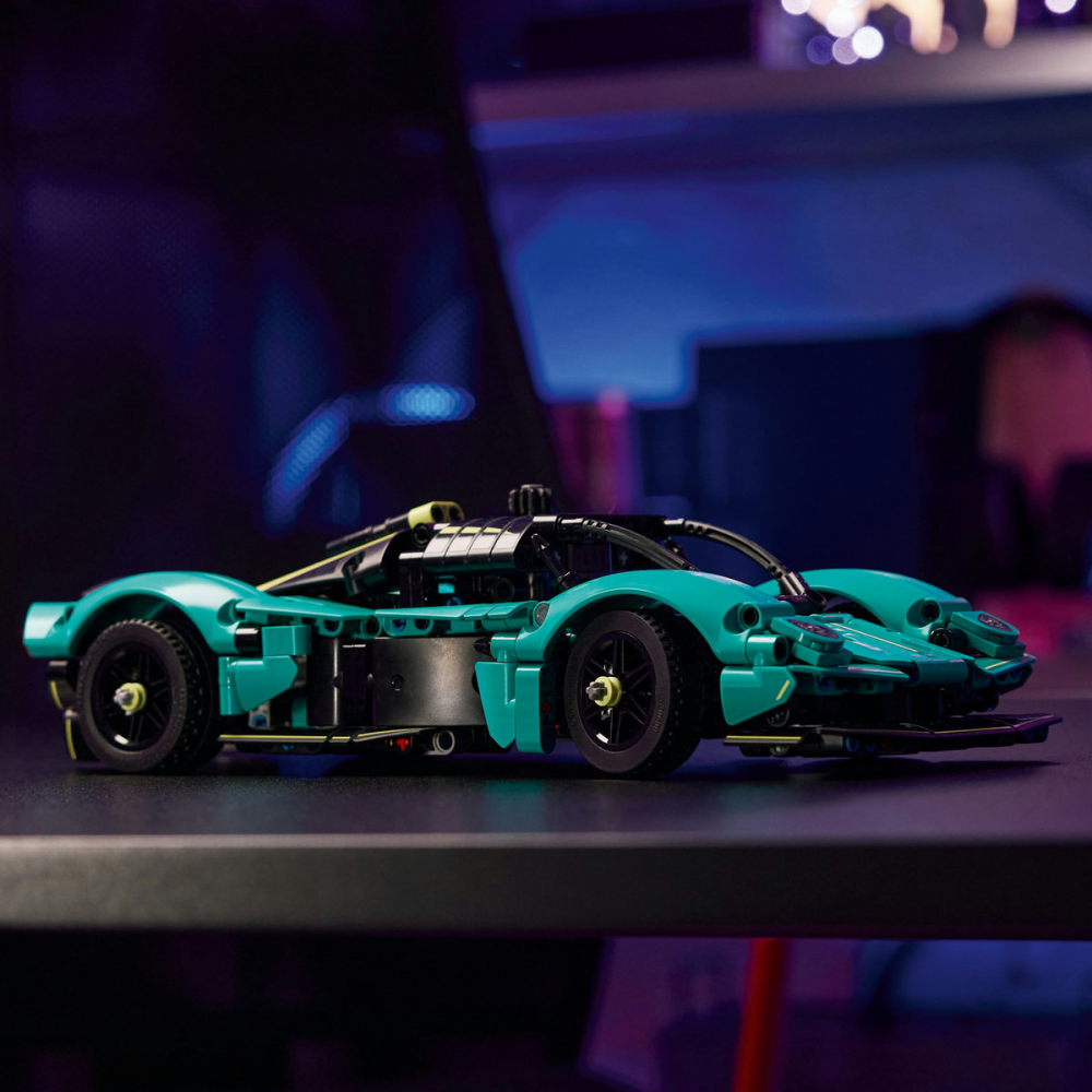 Aston Martin Valkyrie [6]